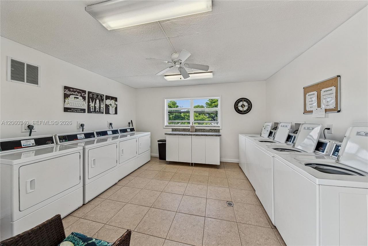 1541 S Ocean Blvd, Unit 313, Lauderdale by the Sea, FL 33062 Photo
