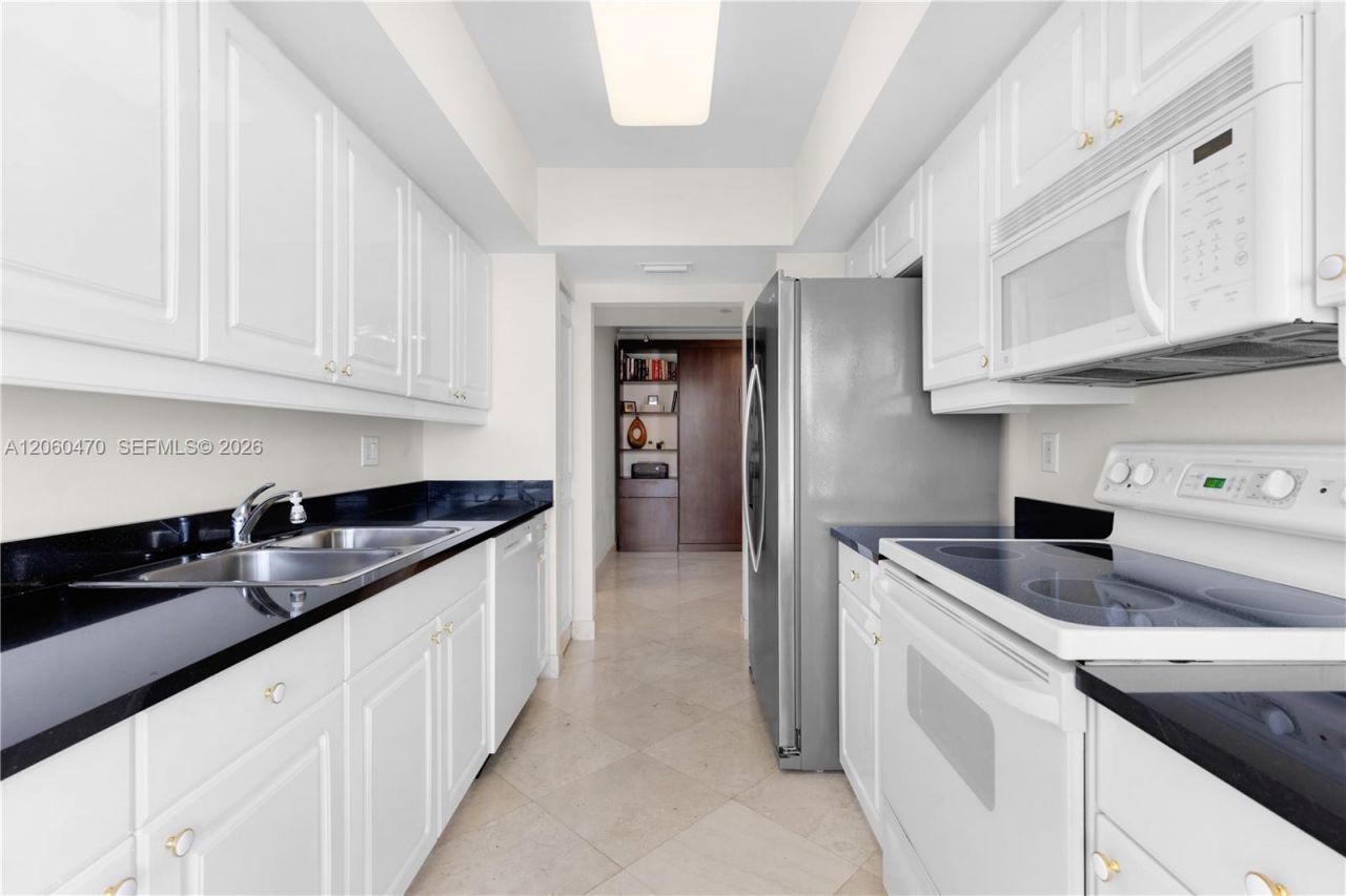 21055 Yacht Club Dr, Unit 1804, Aventura, FL 33180 Photo