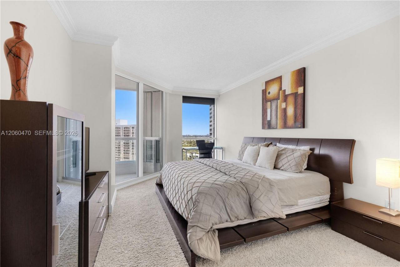 21055 Yacht Club Dr, Unit 1804, Aventura, FL 33180 Photo