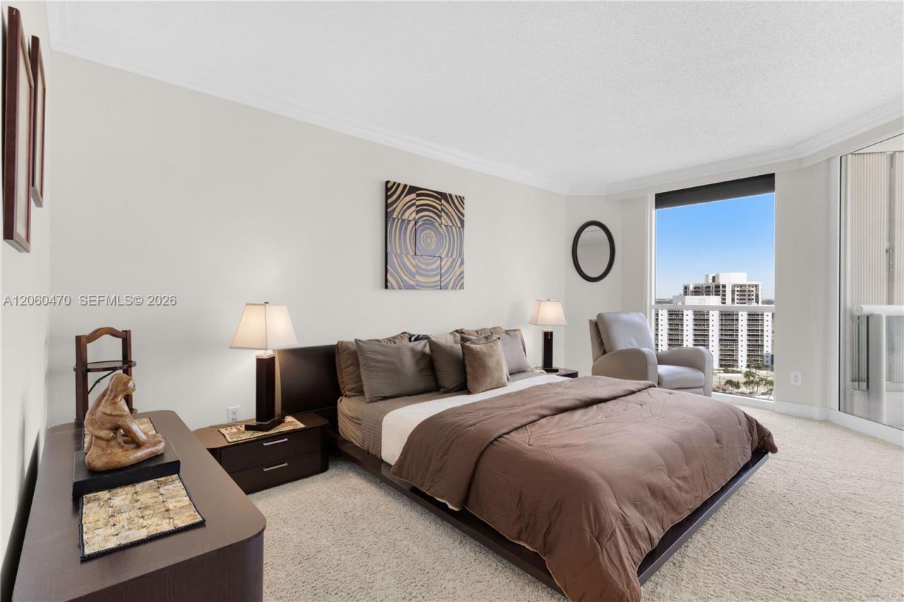 21055 Yacht Club Dr, Unit 1804, Aventura, FL 33180 Photo
