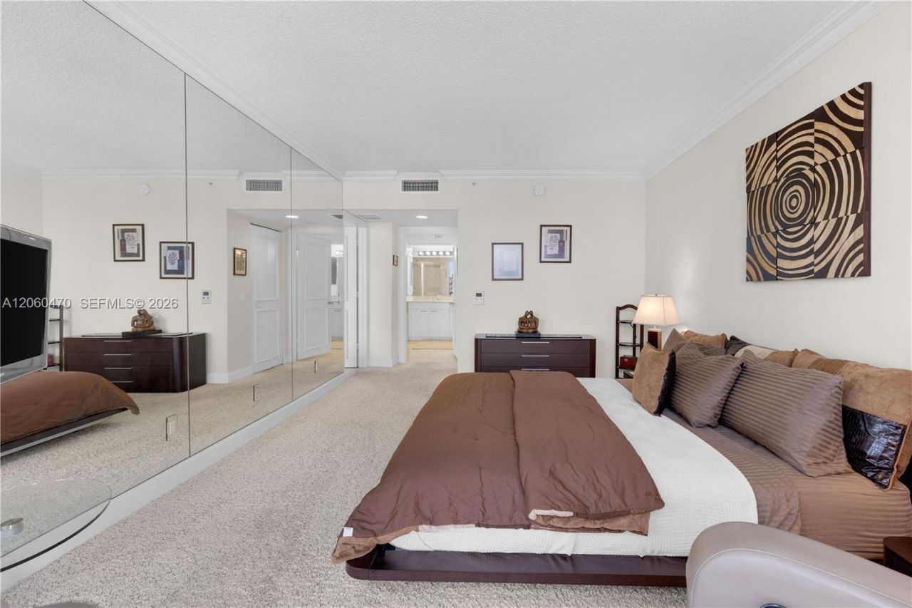 21055 Yacht Club Dr, Unit 1804, Aventura, FL 33180 Photo