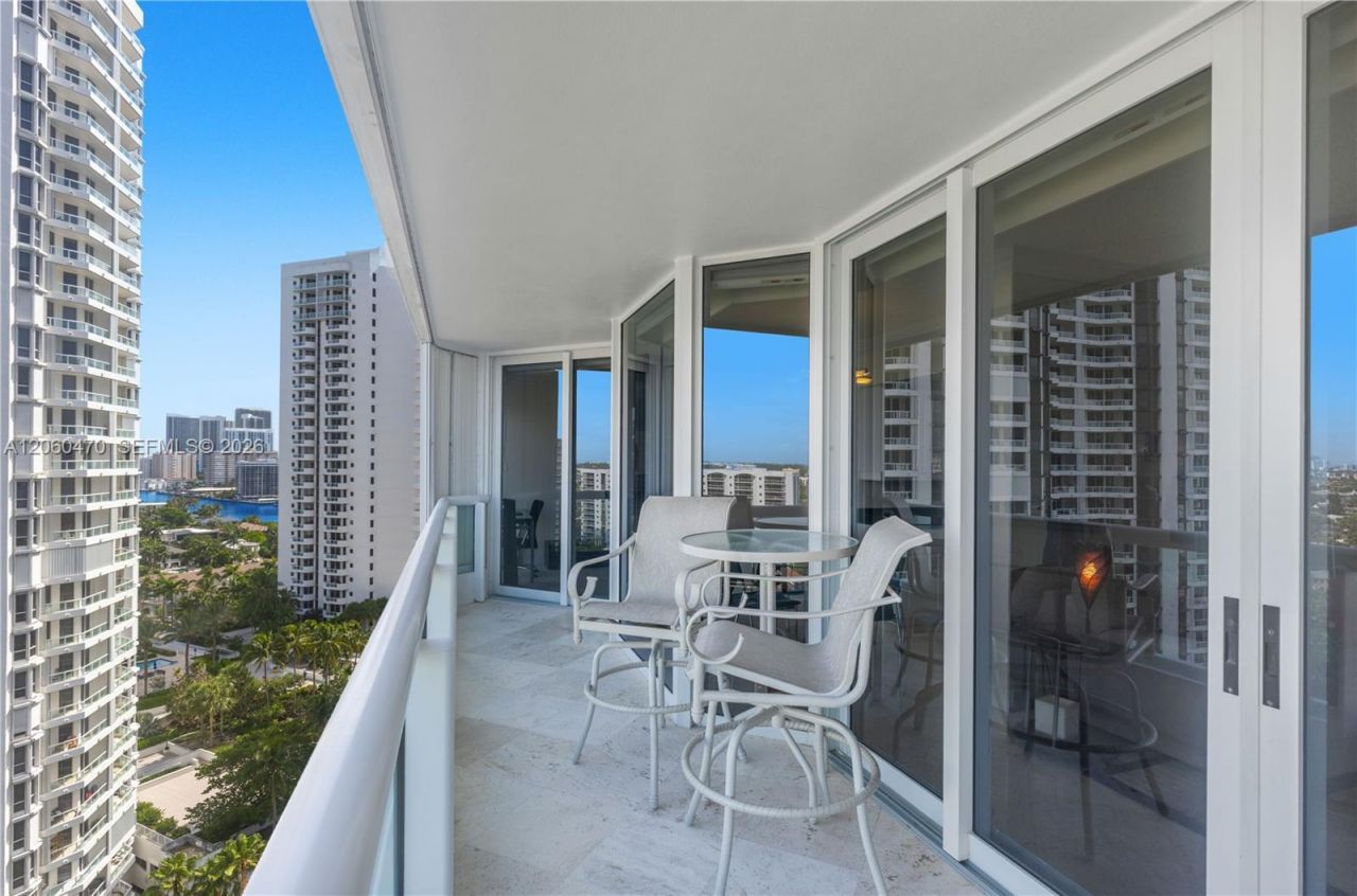 21055 Yacht Club Dr, Unit 1804, Aventura, FL 33180 Photo