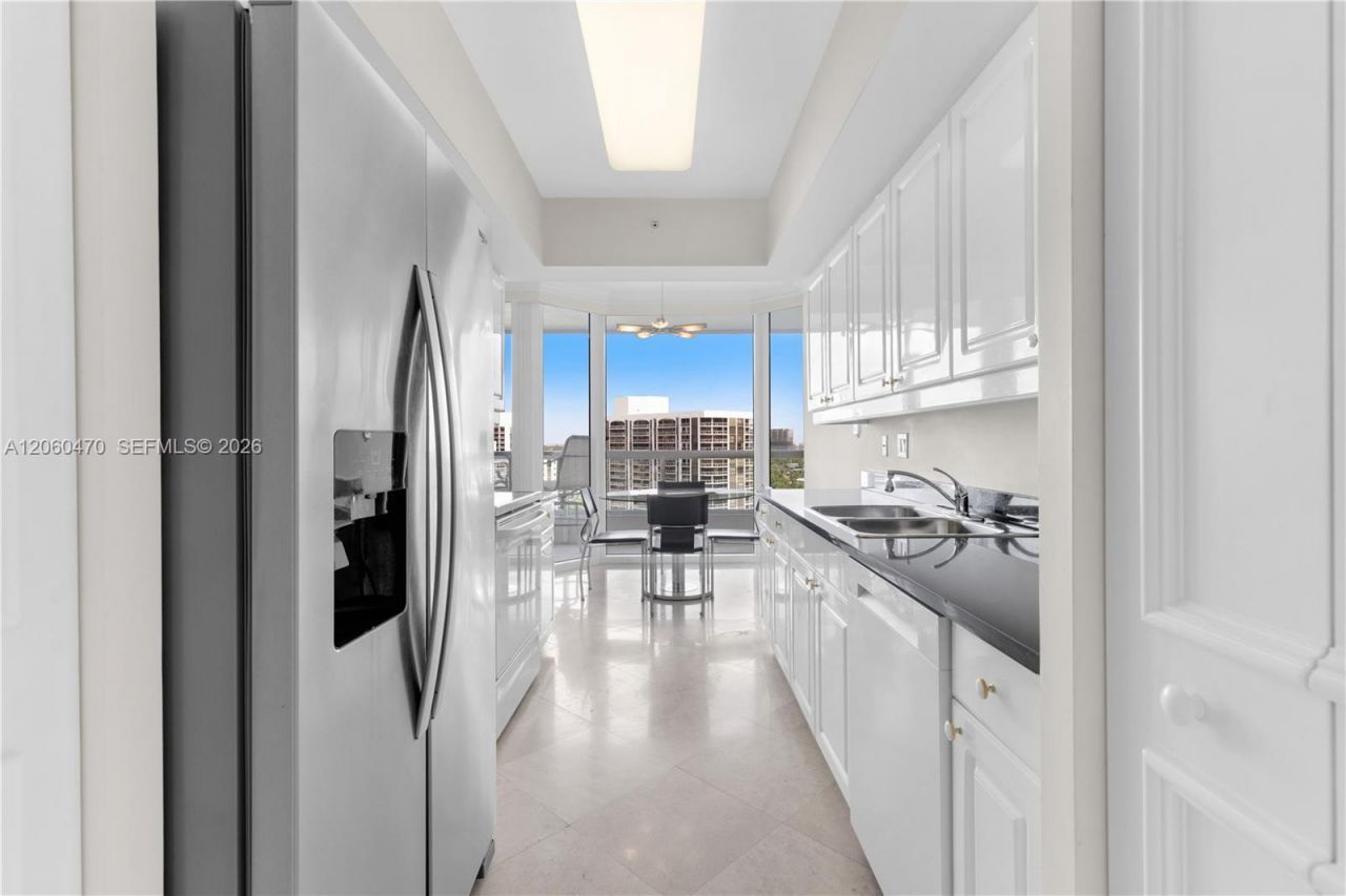 21055 Yacht Club Dr, Unit 1804, Aventura, FL 33180 Photo