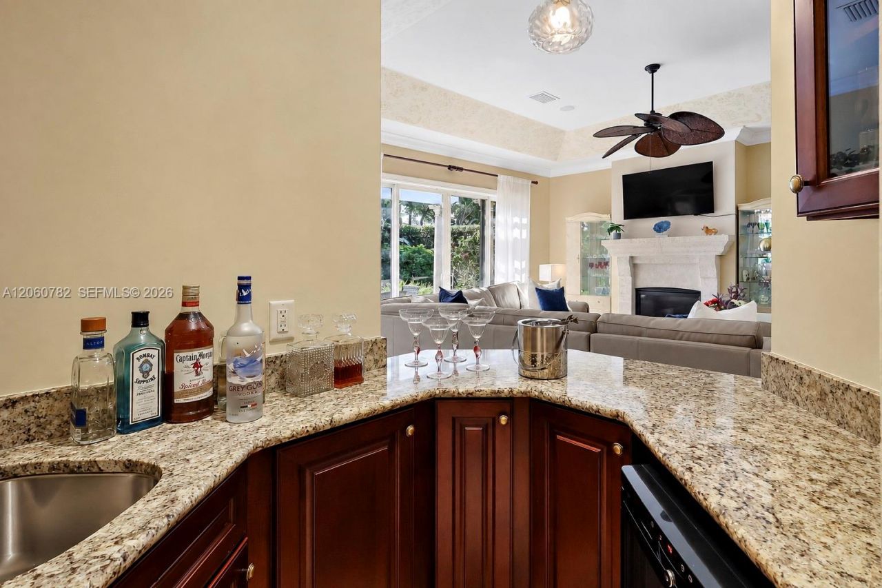 9030 Castle Harbour Cir, Vero Beach, FL 32963 Photo