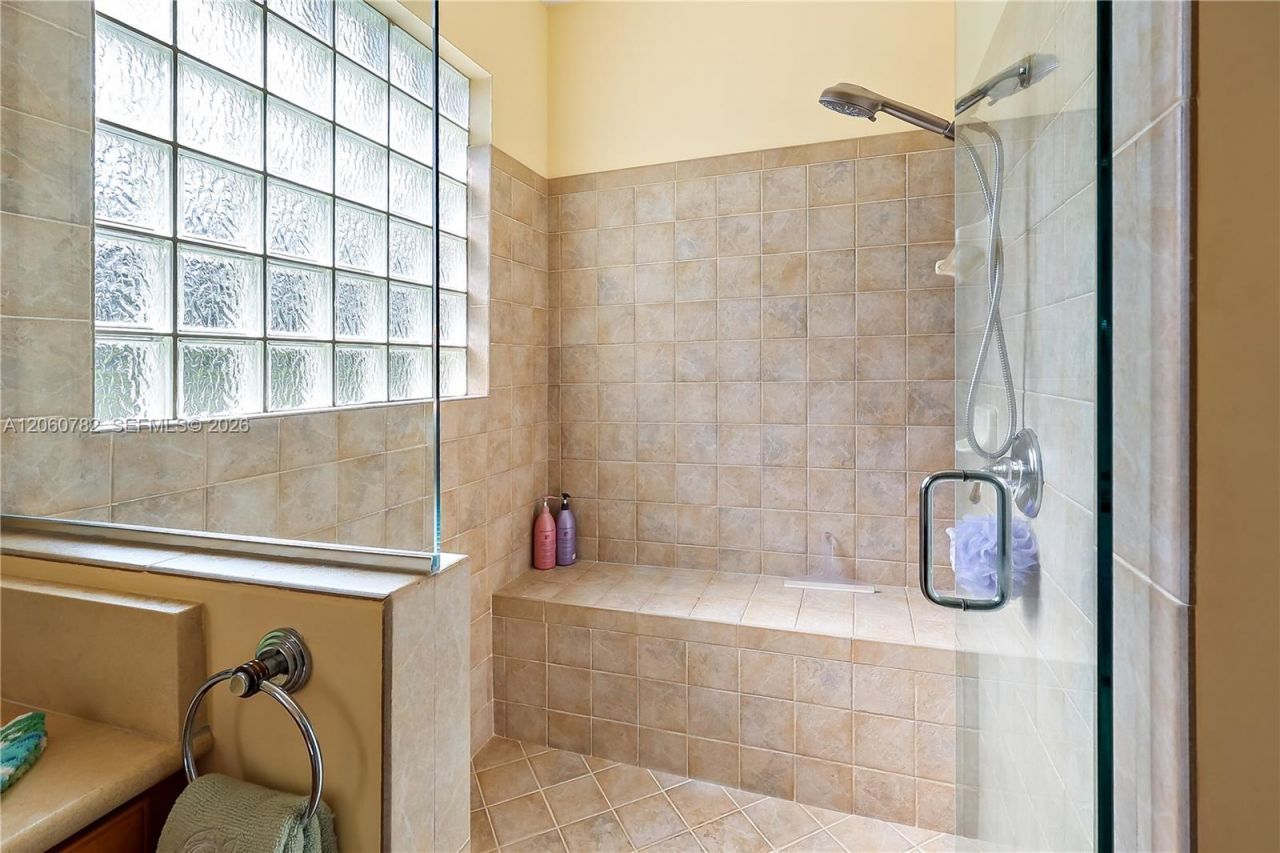 9030 Castle Harbour Cir, Vero Beach, FL 32963 Photo