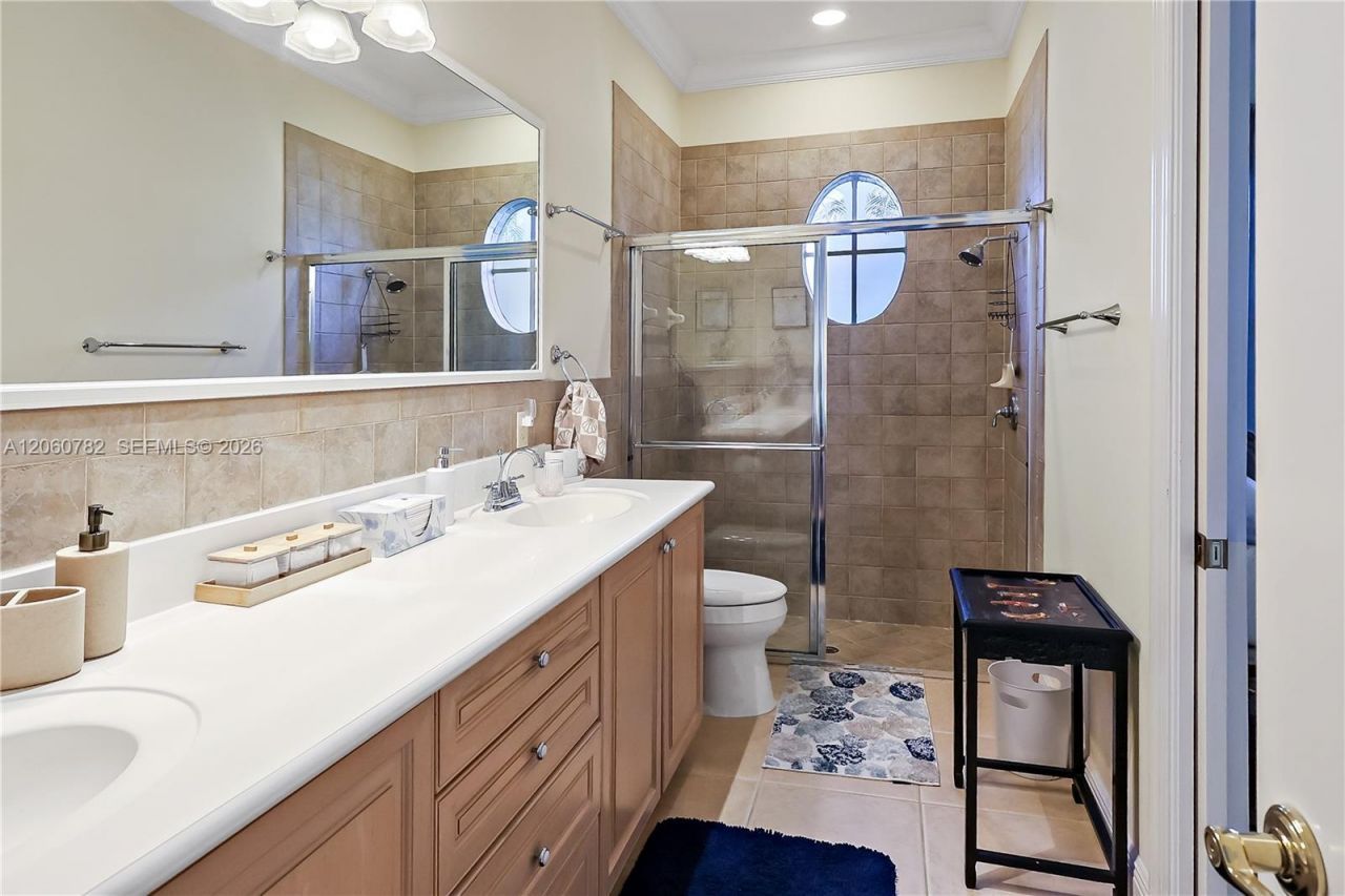 9030 Castle Harbour Cir, Vero Beach, FL 32963 Photo