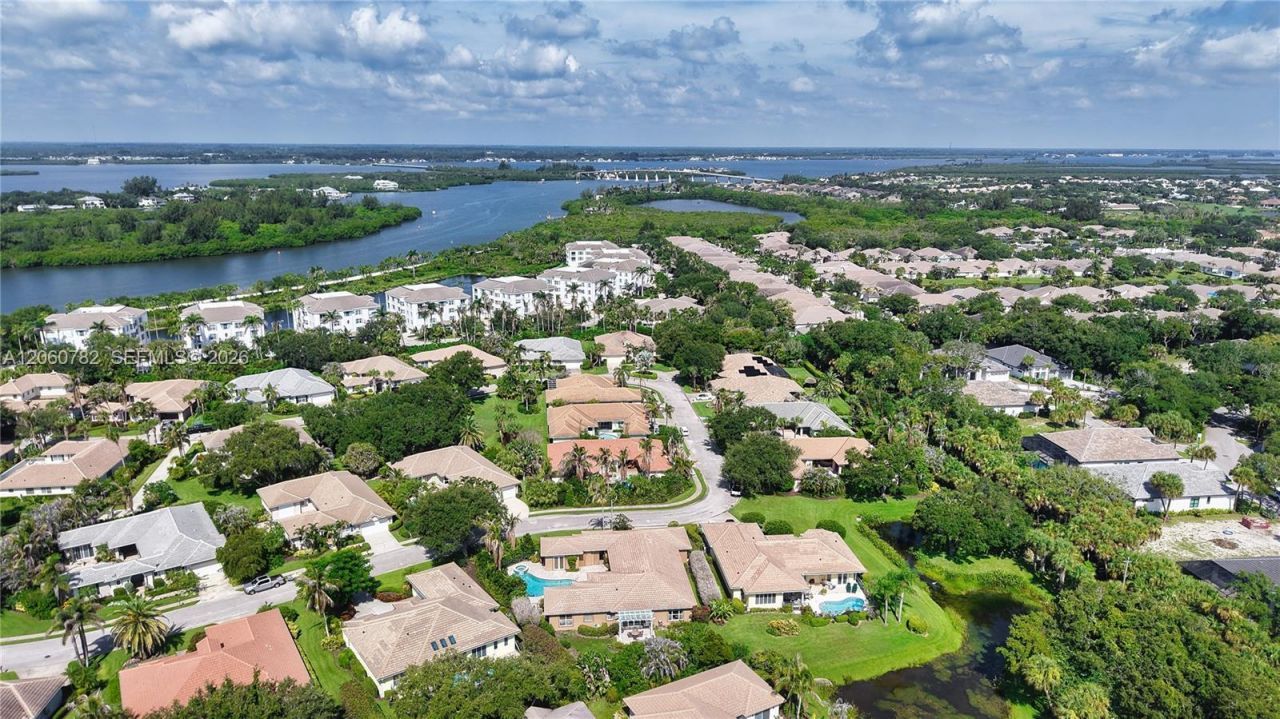 9030 Castle Harbour Cir, Vero Beach, FL 32963 Photo