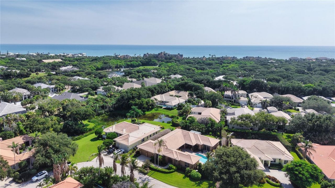 9030 Castle Harbour Cir, Vero Beach, FL 32963 Photo