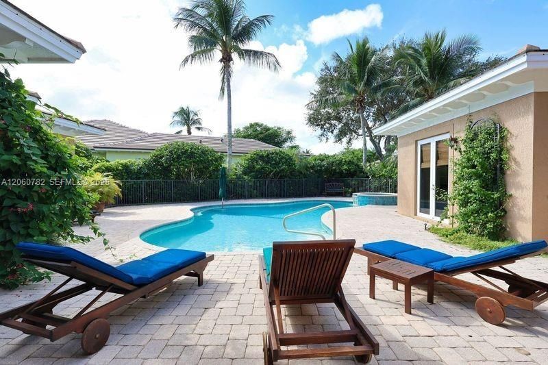9030 Castle Harbour Cir, Vero Beach, FL 32963 Photo