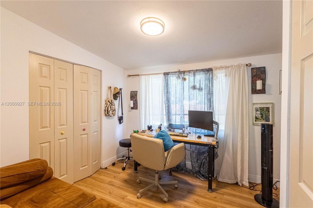 180 NW 67th St, Miami, FL 33150 Photo