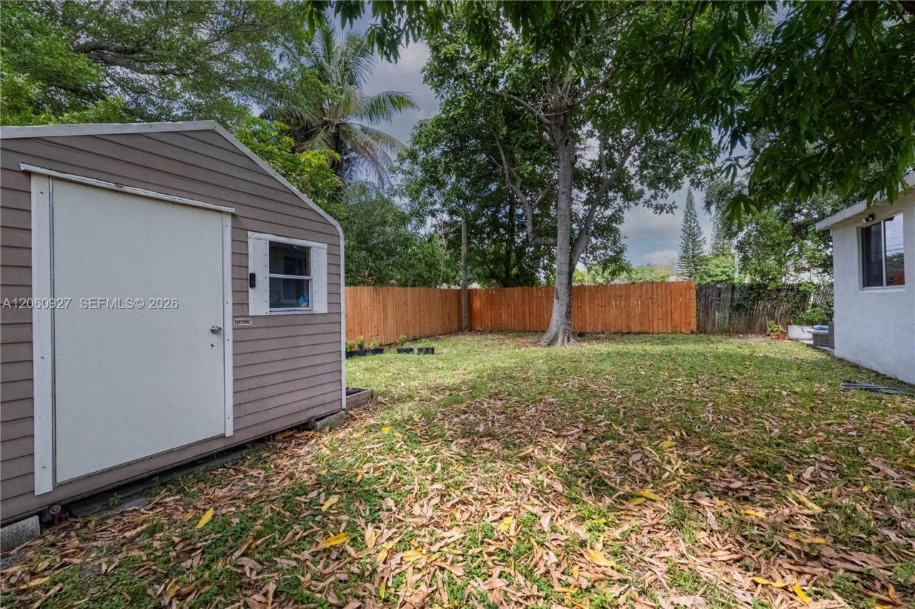 180 NW 67th St, Miami, FL 33150 Photo