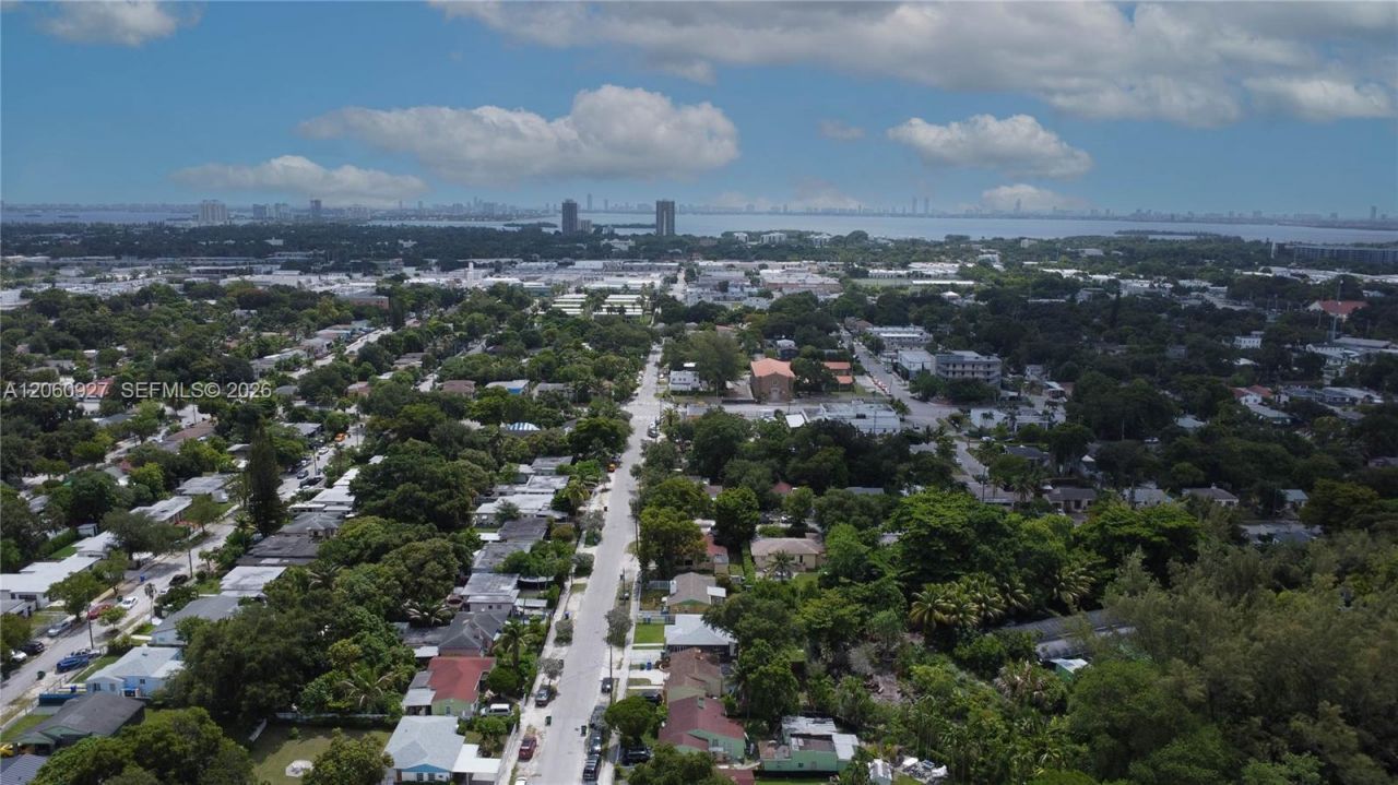 180 NW 67th St, Miami, FL 33150 Photo
