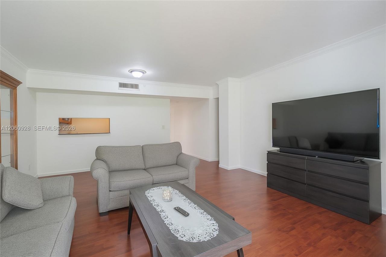 8760 SW 133rd Ave Rd , Unit 220, Miami, FL 33183 Photo