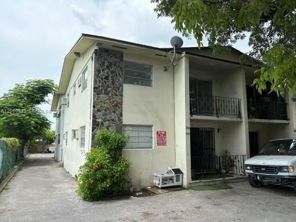 1940 NW 30th St , Unit 6, Miami, FL 33142