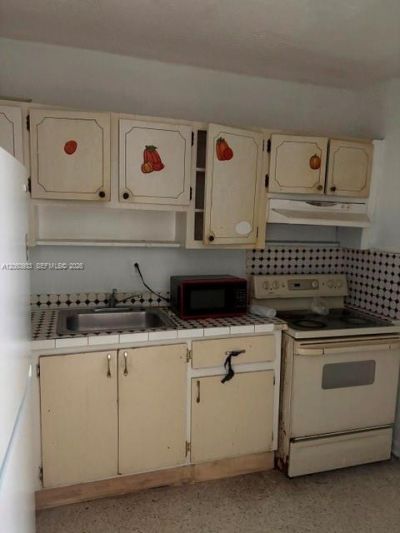 1940 NW 30th St, Unit 6, Miami, FL 33142 Photo