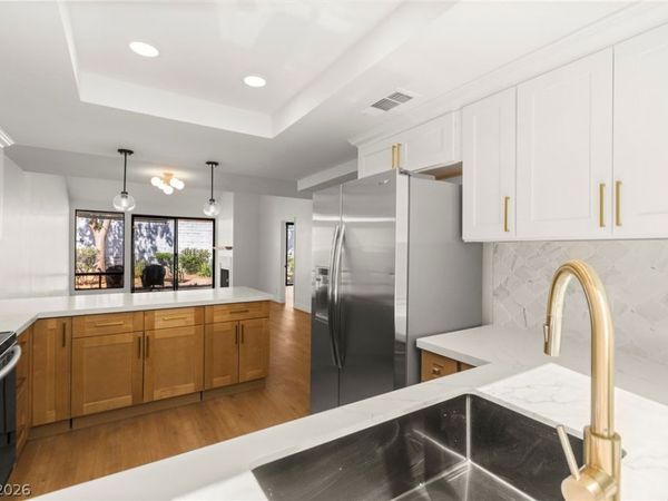 4567 Madreperla Street, Las Vegas, NV 89121