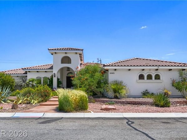 8865 W El Campo Grande Avenue, Las Vegas, NV 89149