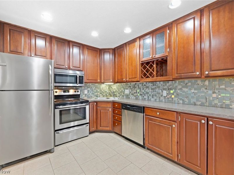 9047 Patriot Drive , Streetsboro, OH 44241 Photo 10