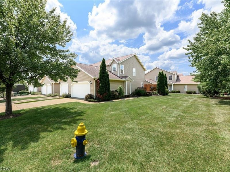 9047 Patriot Drive , Streetsboro, OH 44241 Photo 2