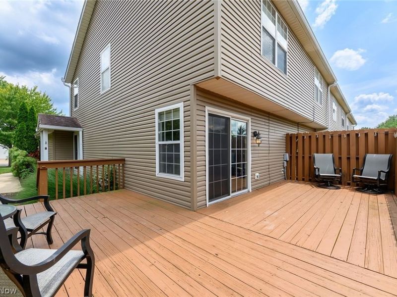 9047 Patriot Drive , Streetsboro, OH 44241 Photo 3