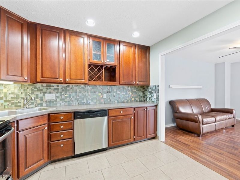 9047 Patriot Drive , Streetsboro, OH 44241 Photo 8