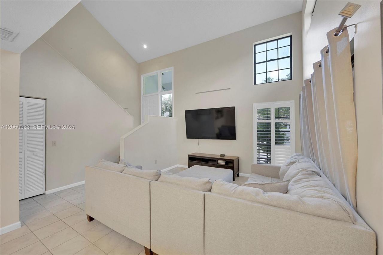 362 Prestwick Cir , Unit 3, Palm Beach Gardens, FL 33418 Photo