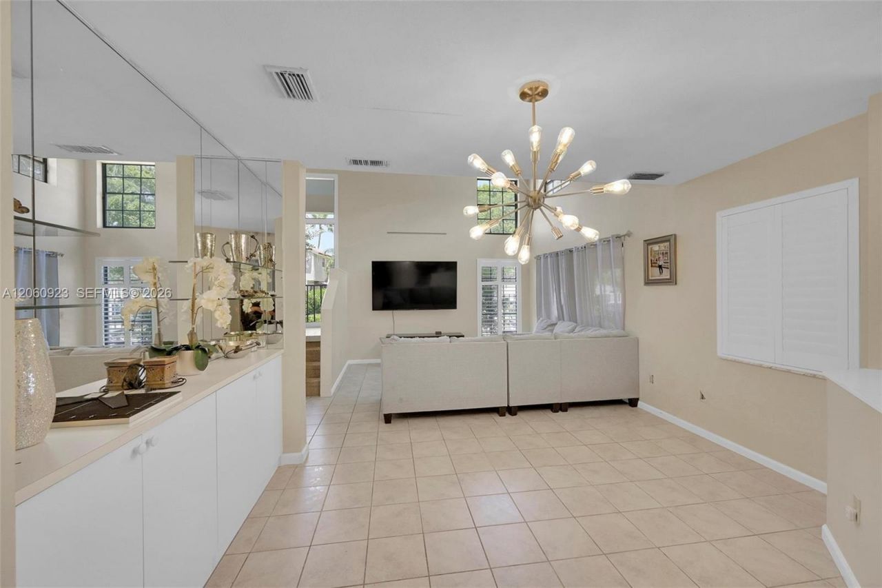 362 Prestwick Cir , Unit 3, Palm Beach Gardens, FL 33418 Photo