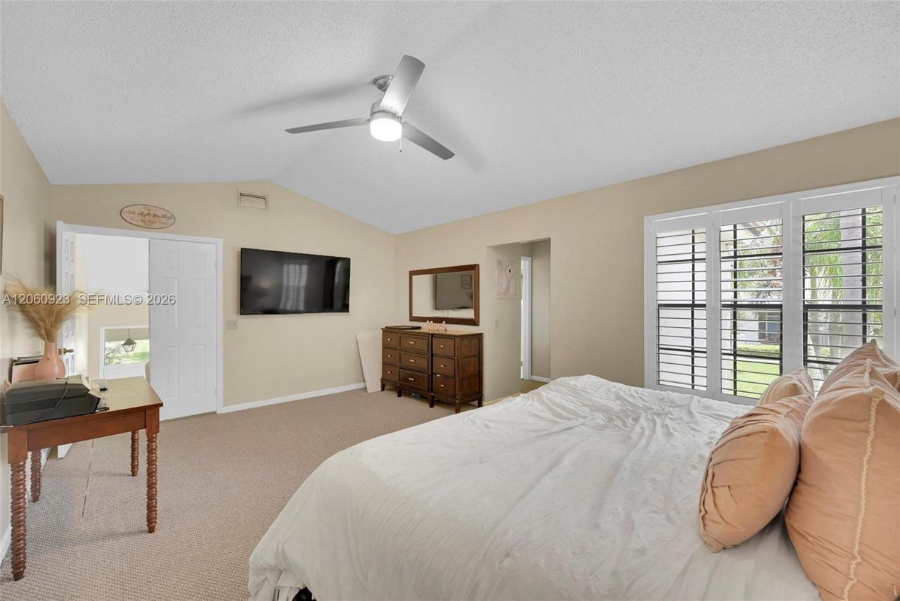 362 Prestwick Cir , Unit 3, Palm Beach Gardens, FL 33418 Photo