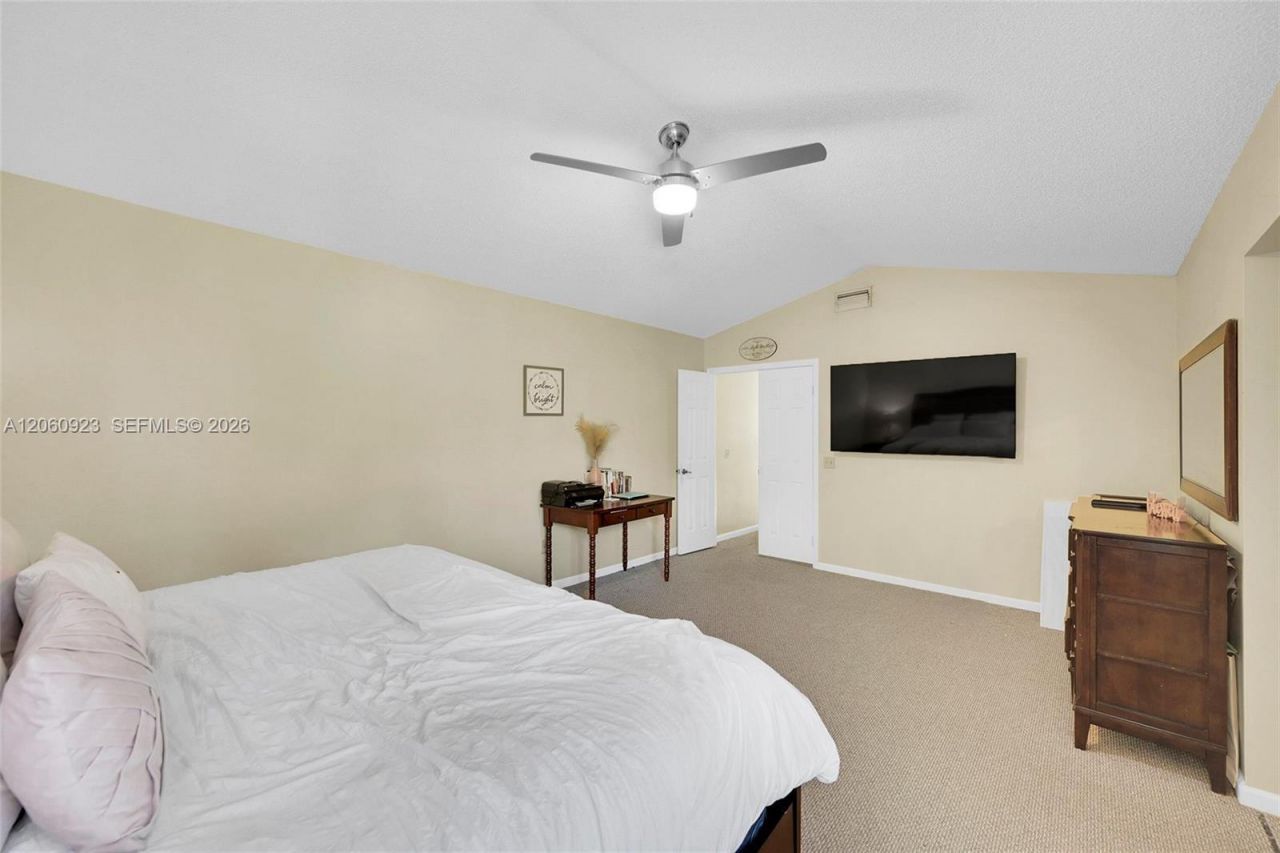 362 Prestwick Cir , Unit 3, Palm Beach Gardens, FL 33418 Photo