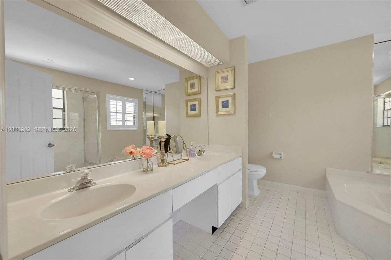 362 Prestwick Cir , Unit 3, Palm Beach Gardens, FL 33418 Photo
