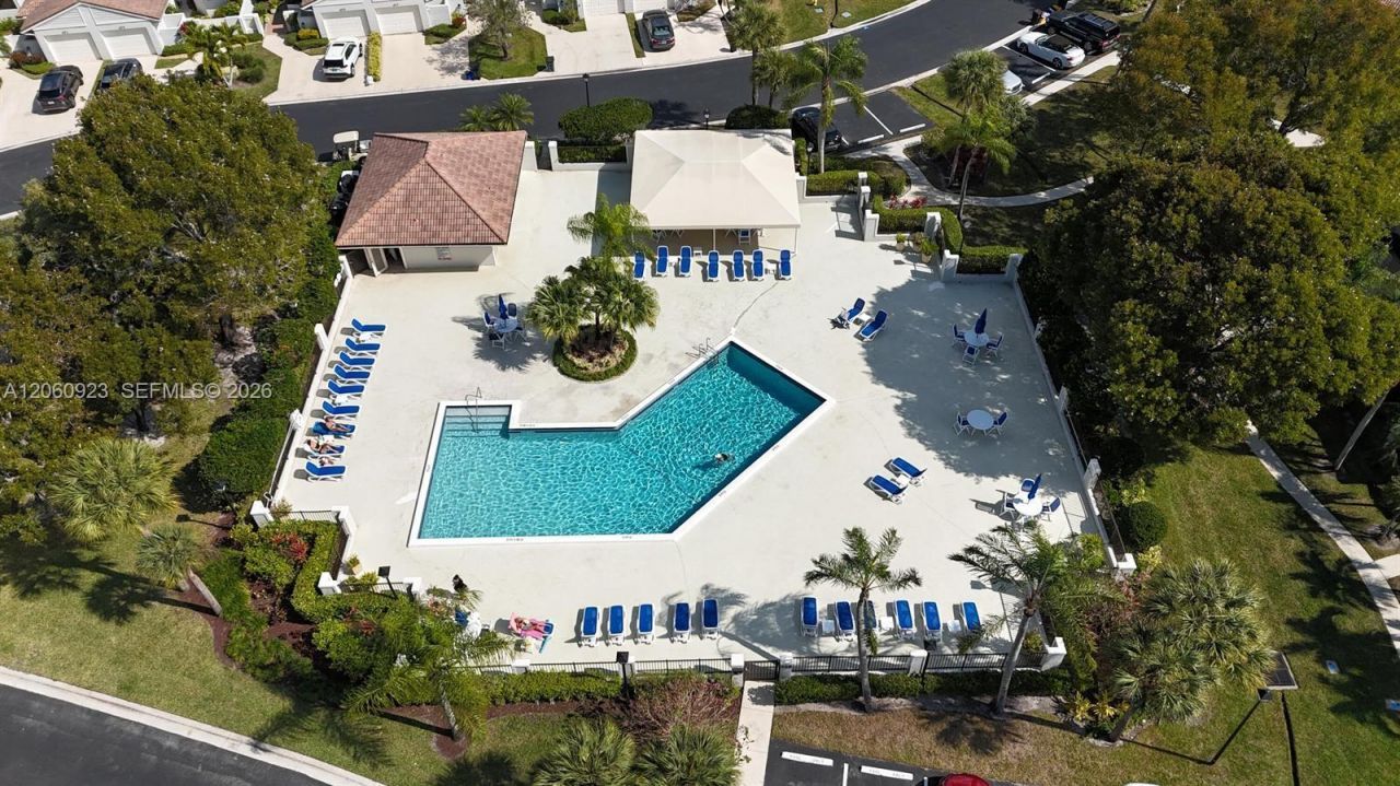 362 Prestwick Cir , Unit 3, Palm Beach Gardens, FL 33418 Photo