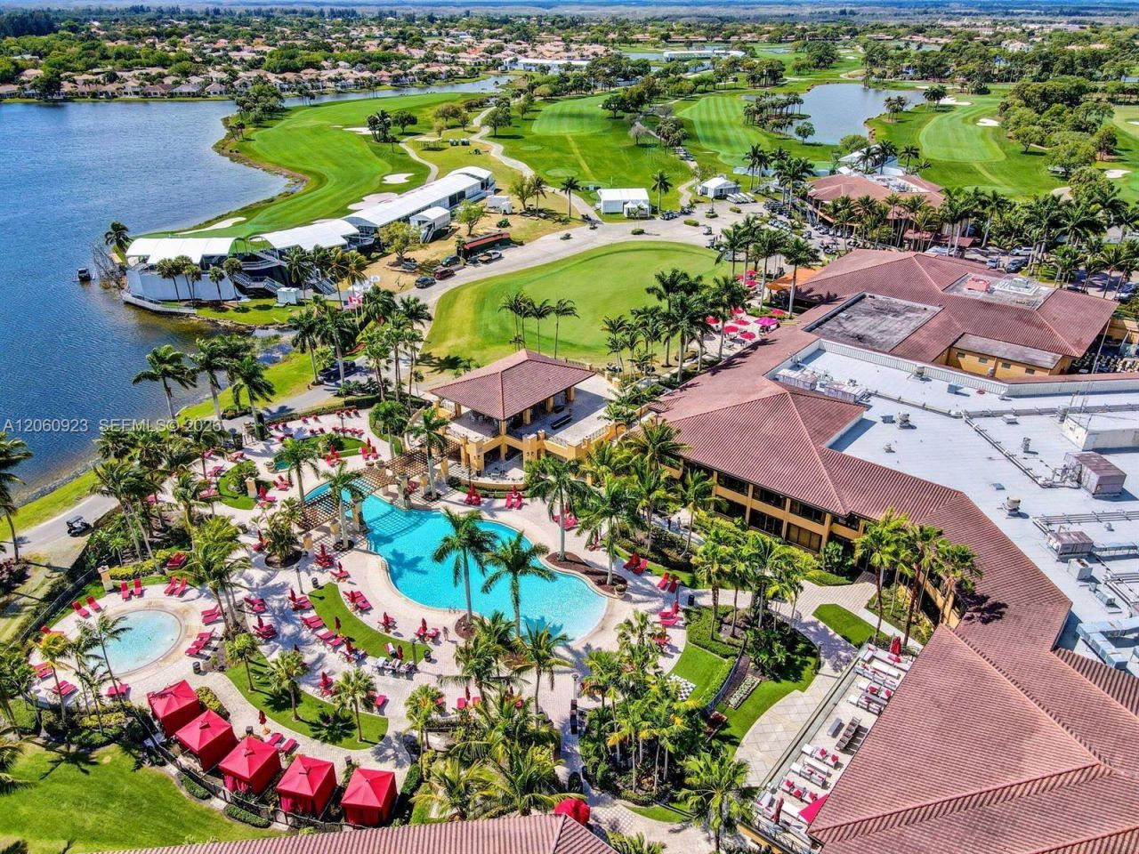 362 Prestwick Cir , Unit 3, Palm Beach Gardens, FL 33418 Photo