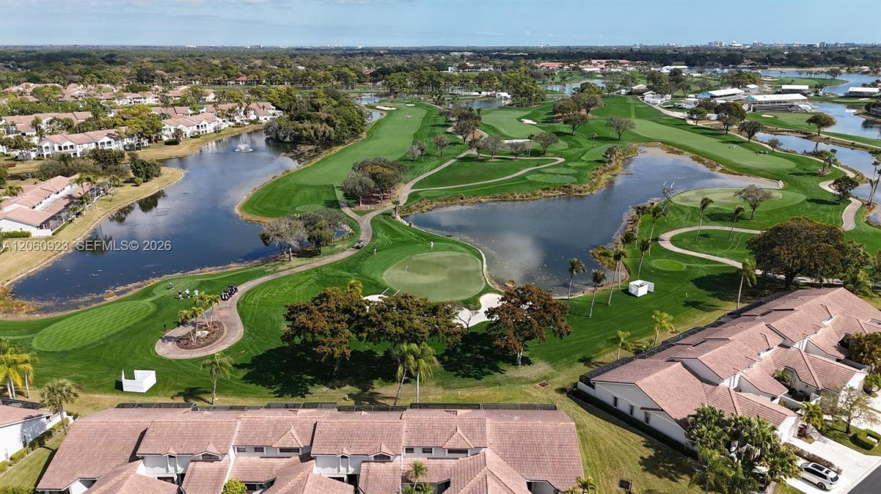 362 Prestwick Cir , Unit 3, Palm Beach Gardens, FL 33418 Photo