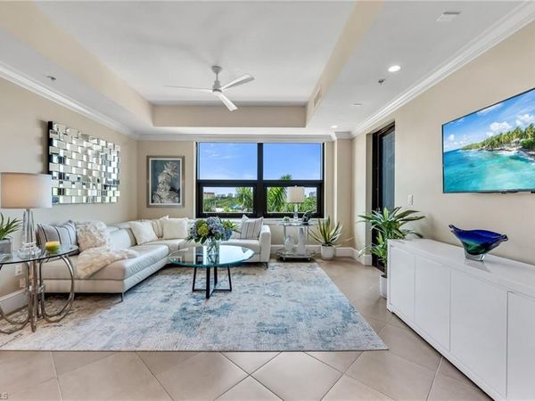 9115 Strada PL, Unit 5414, NAPLES, FL 34108