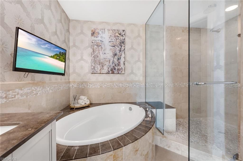 9115 Strada Pl, Unit 5414, Naples, FL 34108 Photo