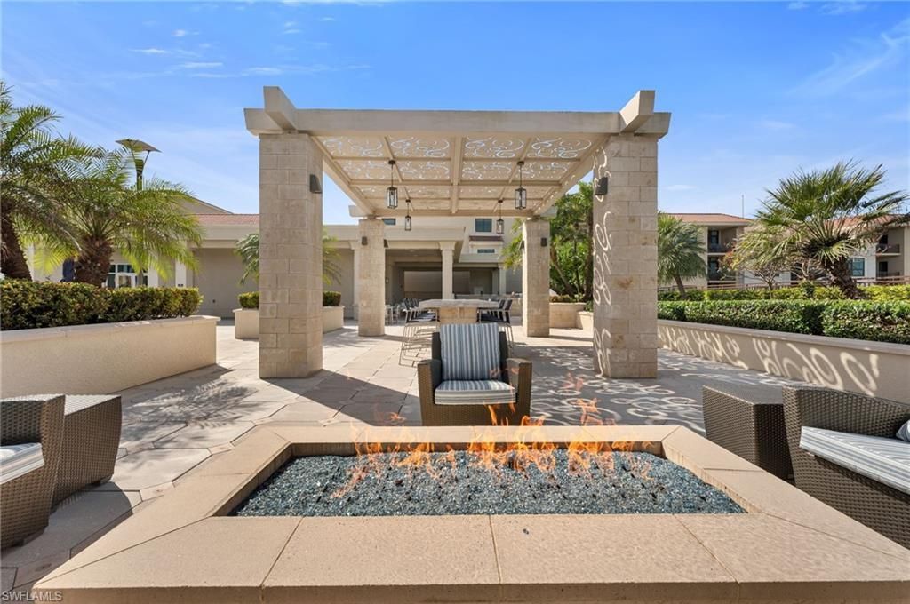 9115 Strada Pl, Unit 5414, Naples, FL 34108 Photo