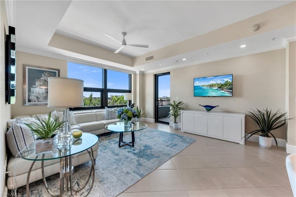 9115 Strada Pl, Unit 5414, Naples, FL 34108 Photo