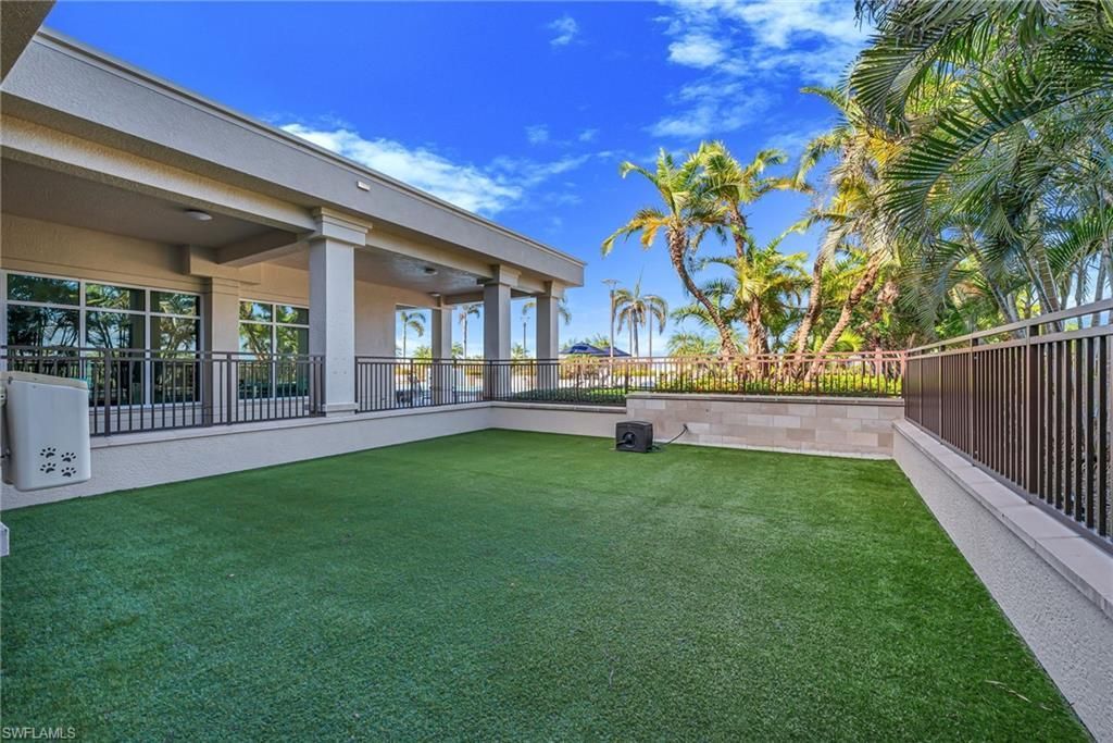 9115 Strada Pl, Unit 5414, Naples, FL 34108 Photo
