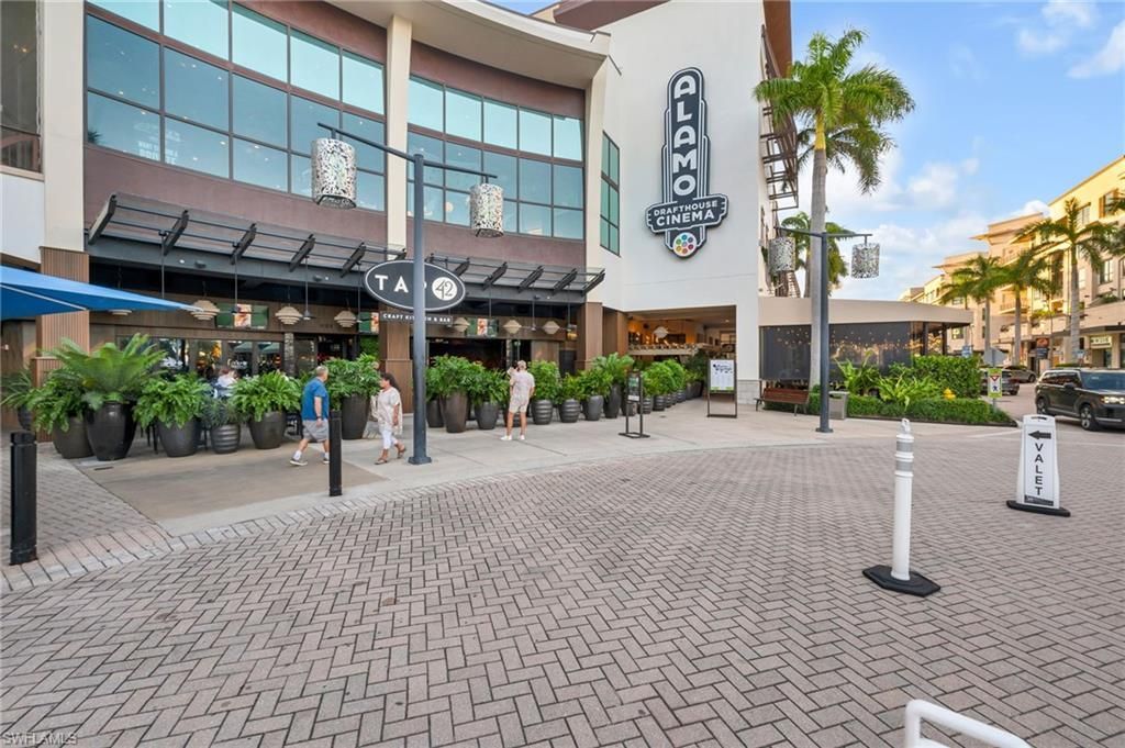 9115 Strada Pl , Unit 5414, Naples, FL 34108 Photo