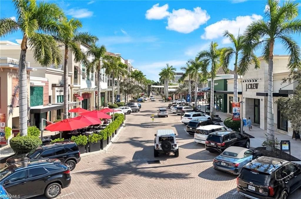 9115 Strada Pl, Unit 5414, Naples, FL 34108 Photo