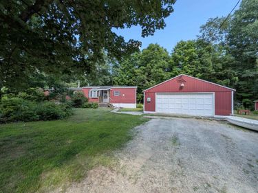 14 seagroves Street, Wilton, NH 03086