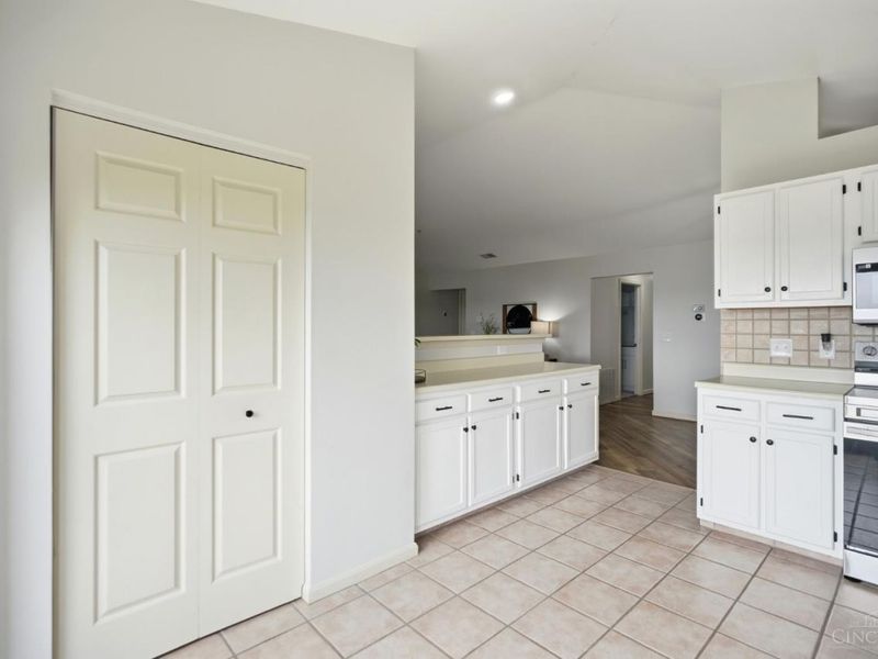 140 Palisades Point, Unit 5, Cincinnati, OH 45238 Photo 15