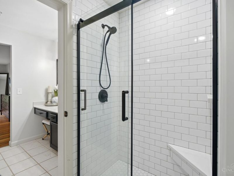 140 Palisades Point, Unit 5, Cincinnati, OH 45238 Photo 23