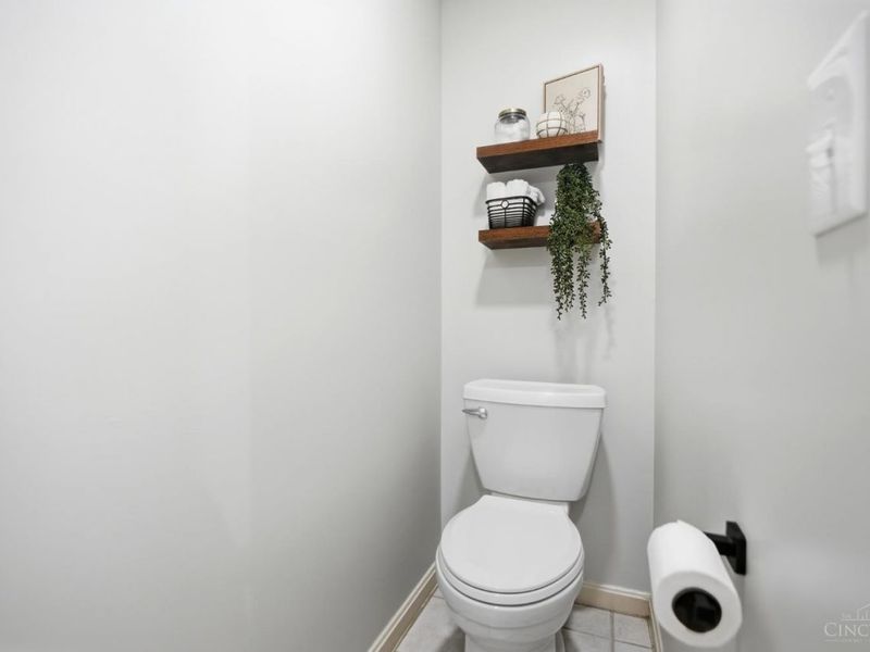 140 Palisades Point, Unit 5, Cincinnati, OH 45238 Photo 25