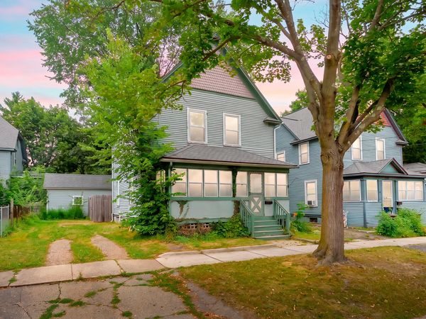 1318 Oak Street, Kalamazoo, MI 49008