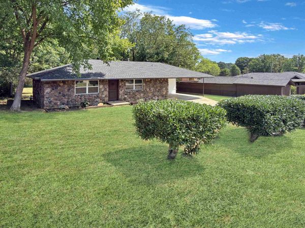 104 NW 16th Street , Atkins, AR 72823