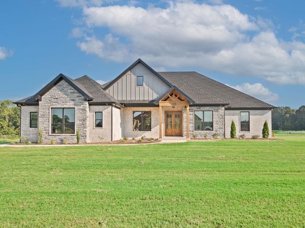 15 Rory Drive, Cabot, AR 72023