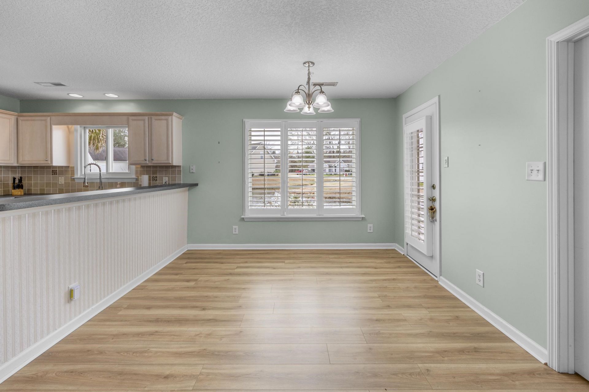 722 Downing Ct.  Photo 5