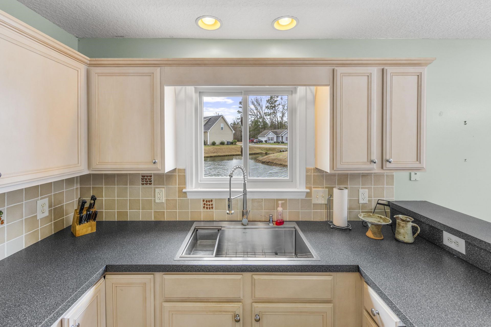 722 Downing Ct.  Photo 8