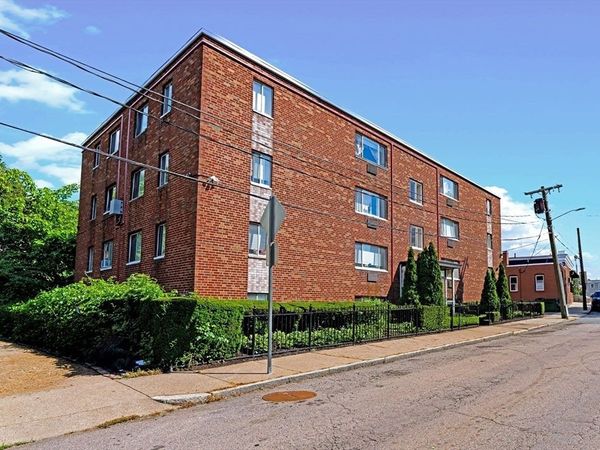 9 Hannon St, Boston, MA 02124